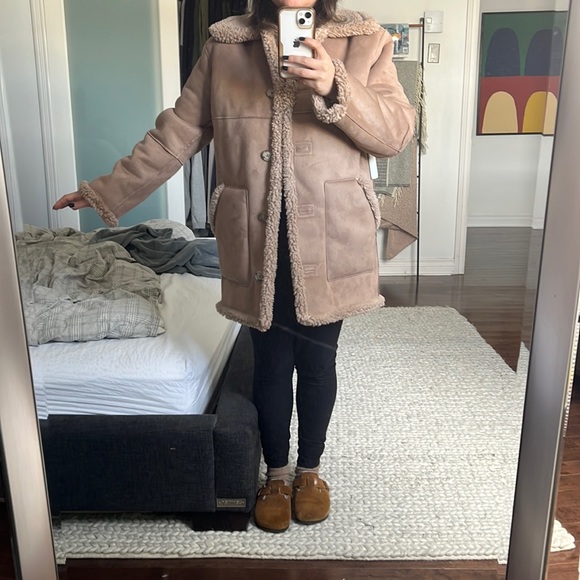 Brand new Aritzia (Wilfred) sheepskin jacket. - Picture 3 of 3
